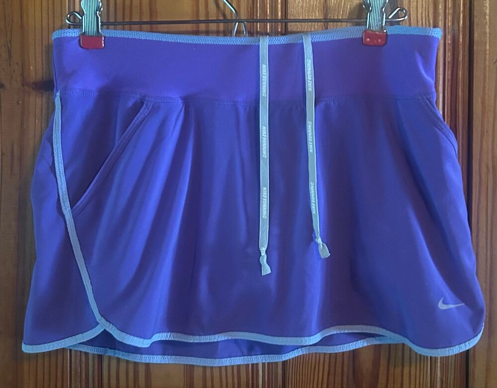 Nike Running Women’s skirt/skort purple dri-fit performance walking size small